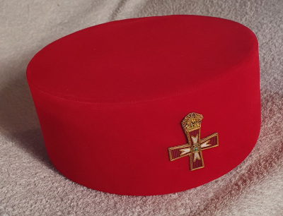 Knights Templar - (GCT / KCT) - Red Cap & Badge
